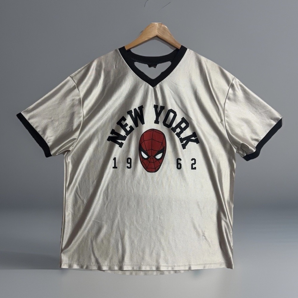 Marvel Spider-Man Jersey Shirt Large V-Neck White Black 62 New York Graphic